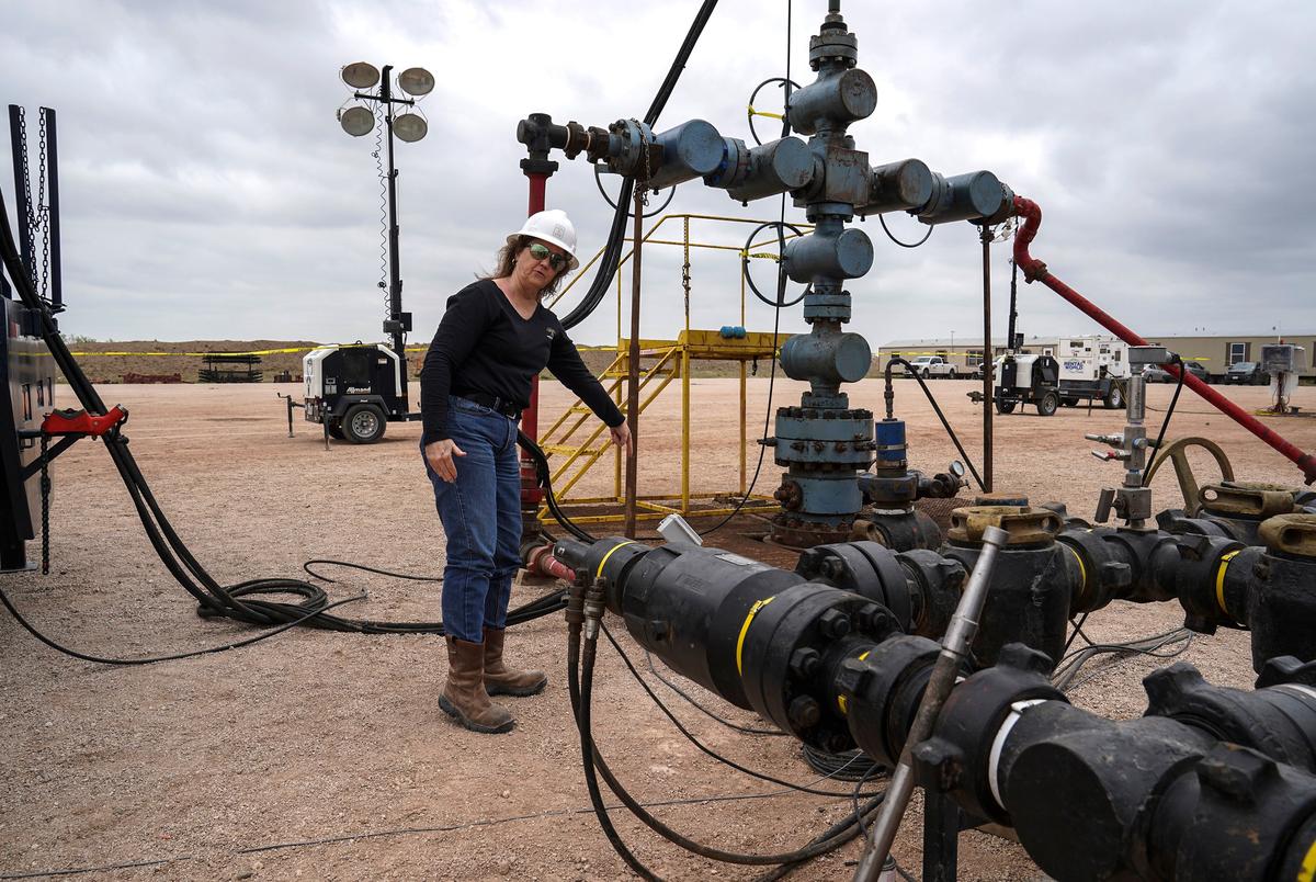 Cindy D. Taff, Chief Executive Officer of Sage Geosystems, explains how they use the well to store energy on March 22, 2023 in Starr County Santa Elena, Texas. The startup is testing storing energy in the ground.
Verónica G. Cárdenas for The Texas Tribune