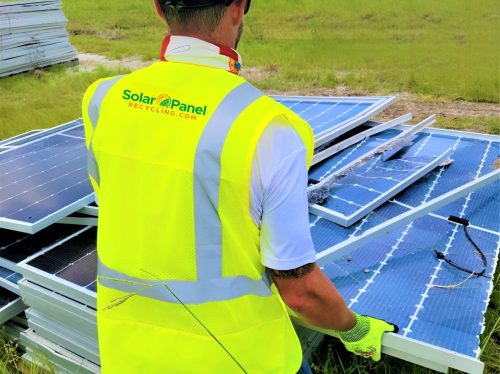 300 MW solar panel recycling center opens in Texas